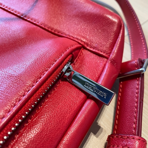Danier Leather Red Shoulder Bag - Picture 7 of 8